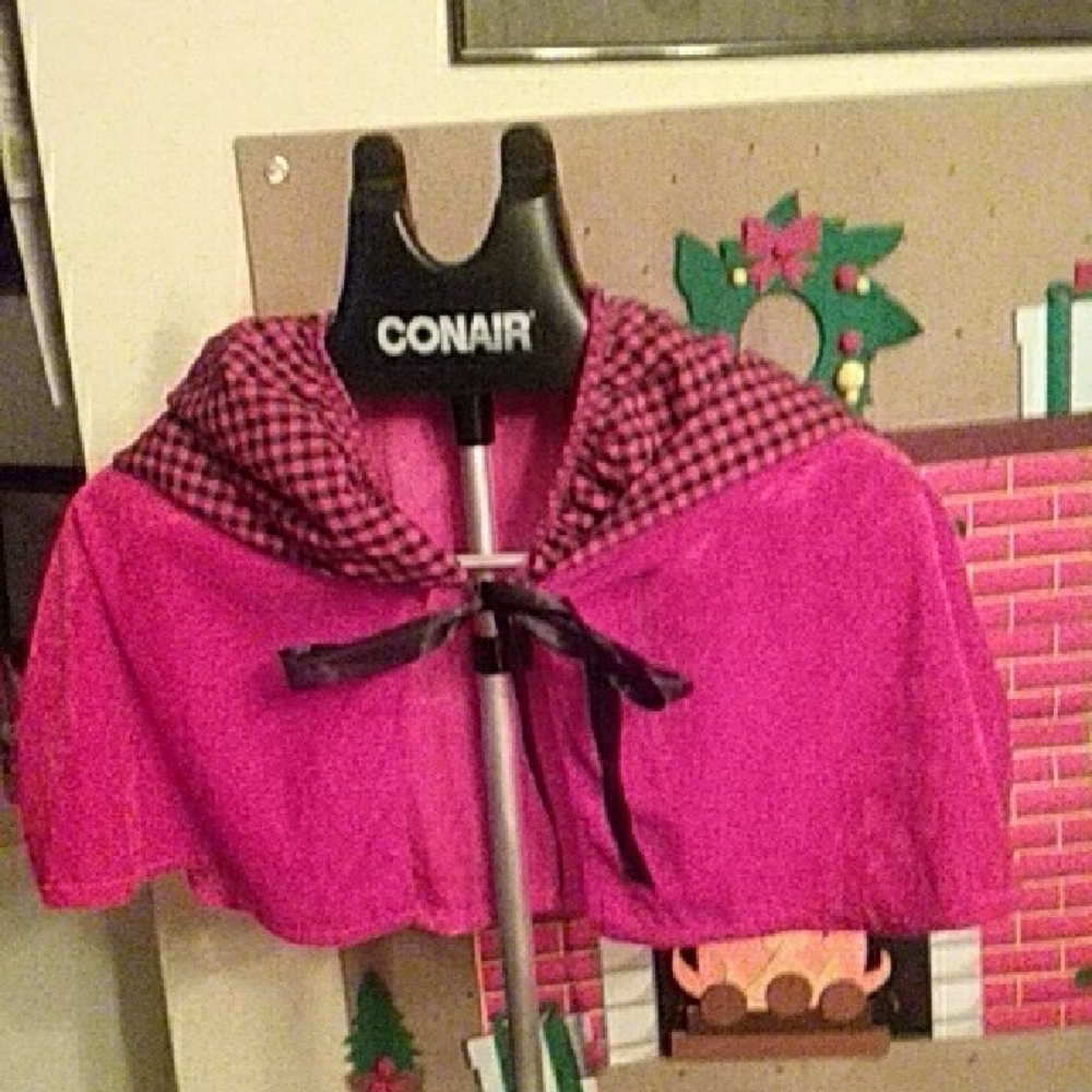 10/$10  Doggy Red Riding Hooded Cape Halloween Costume